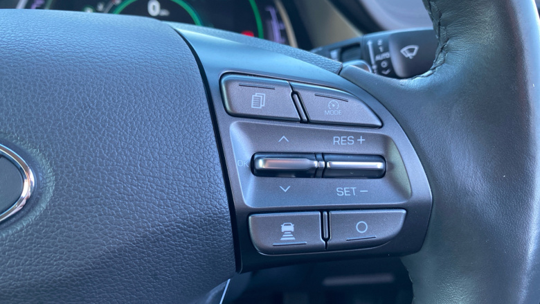 Hyundai IONIQ 1.6 GDi Hybrid Premium SE 5dr DCT Hybrid Hatchback